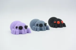 Knitted Articulated Spider photo 3
